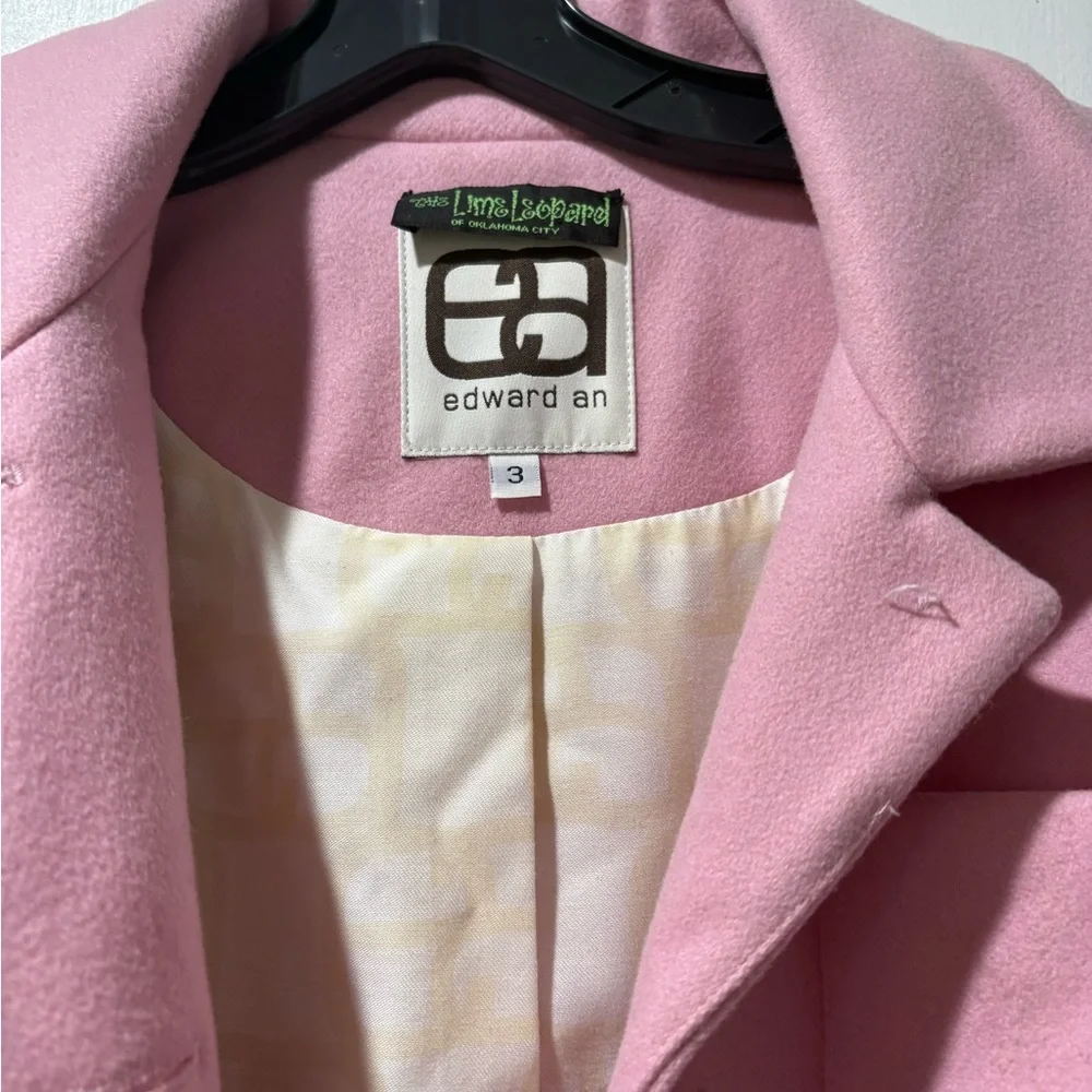 Elegant Pink Women's Trench Coat - Picture 3 of 4